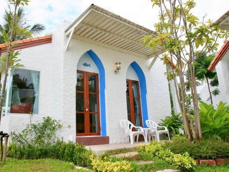 Baanmontra Beach Resort - Bankrut Zewnętrze zdjęcie